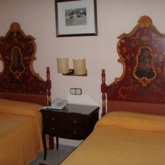 Mesón Castilla Atiram Hotel детские мероприятия фото 2
