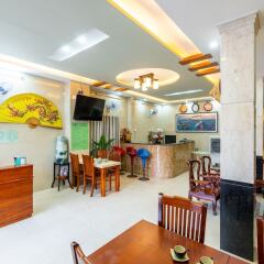 Отель OYO 451 Bong House Homestay 2 Хойан питание