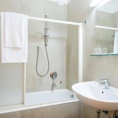 Отель Albergo Firenze Италия, Флоренция - 2 отзыва об отеле, цены и фото номеров - забронировать отель Albergo Firenze онлайн ванная