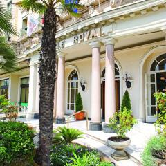 Отель Hôtel Vacances Bleues Le Royal фото 14