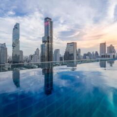 Amara Bangkok Hotel бассейн