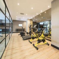 Hotel ILUNION Pio XII фитнесс-зал