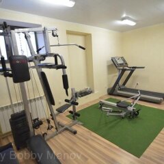 Отель Family Hotel Yola Болгария, Чепеларе - отзывы, цены и фото номеров - забронировать отель Family Hotel Yola онлайн фитнесс-зал