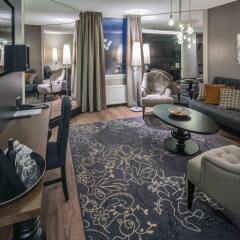 Отель Holiday Inn Oulu интерьер отеля