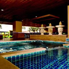 The Narathiwas Hotel & Residence Sathorn Bangkok бассейн фото 3