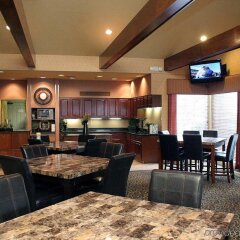 Отель Homewood Suites Columbus-Worthington Колумбус интерьер отеля фото 2
