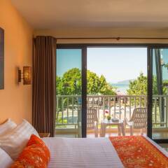 Отель Srisuksant Resort балкон