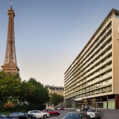 Отель Pullman Paris Tour Eiffel парковка