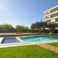 Отель HomeHolidaysRentals Apartamento Canet Playa l - Costa Barcelona бассейн фото 2