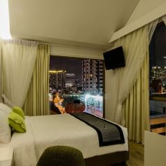 J8 Hotel сауна
