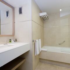 Отель Insotel Cala Mandía Resort & Spa - All Inclusive ванная