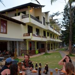 Отель Time N Tide Beach Resort Хиккадува фитнесс-зал