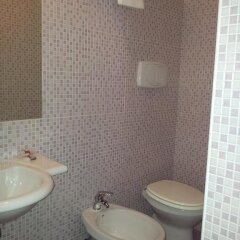 Отель Clarin Hotel Италия, Рим - 9 отзывов об отеле, цены и фото номеров - забронировать отель Clarin Hotel онлайн ванная фото 3