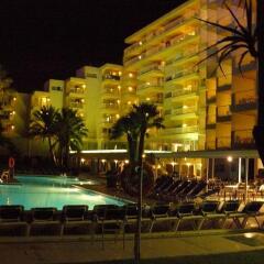 Hotel Apartamentos Vistasol & Spa бассейн