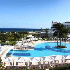 Отель Gran Bahia Principe Jamaica Hotel Ямайка, Ранавей-Бей - отзывы, цены и фото номеров - забронировать отель Gran Bahia Principe Jamaica Hotel онлайн бассейн