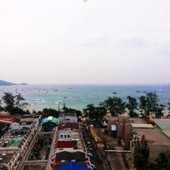 Апартаменты Patong Tower Apartment by United 21 Thailand балкон