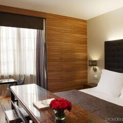 Hotel Gran Derby Suites Барселона комната для гостей фото 5