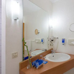 Отель TRYP Dortmund Германия, Дортмунд - отзывы, цены и фото номеров - забронировать отель TRYP Dortmund онлайн ванная фото 2