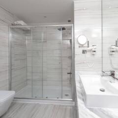 Sirius Deluxe Hotel Турция, Аланья - отзывы, цены и фото номеров - забронировать отель Sirius Deluxe Hotel онлайн ванная