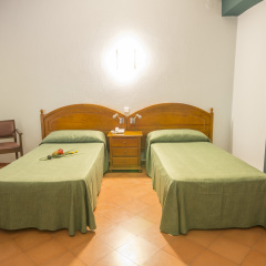 Отель azuLine Hotel Galfi Испания, Сан-Антони-де-Портмань - 1 отзыв об отеле, цены и фото номеров - забронировать отель azuLine Hotel Galfi онлайн