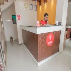Отель OYO 136 Hotel Om Plaza Непал, Катманду - отзывы, цены и фото номеров - забронировать отель OYO 136 Hotel Om Plaza онлайн интерьер отеля фото 3