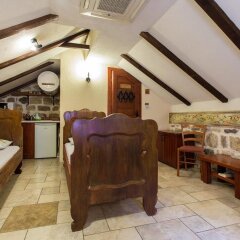 Отель Hostel Old Town Kotor Черногория, Котор - отзывы, цены и фото номеров - забронировать отель Hostel Old Town Kotor онлайн питание