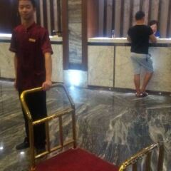 Kangjia Xinsu Hotel с домашними животными