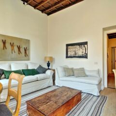 Апартаменты Trevi Stylish Apartment комната для гостей фото 3