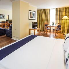 Отель Holiday Inn Lisbon комната для гостей фото 2
