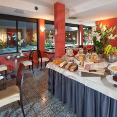Отель c-hotels Comtur питание