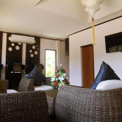 Отель Ploy Khumthong Boutique Resort Бангкок спа фото 2