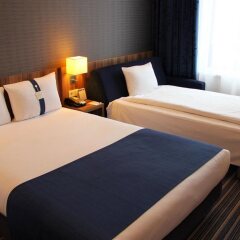 Отель Holiday Inn Express Dusseldorf - City комната для гостей фото 4
