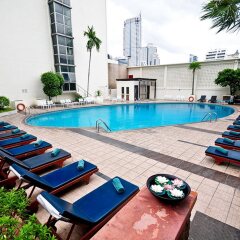 Narai Hotel бассейн фото 2