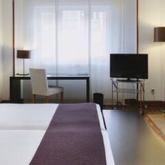 Отель Rafaelhoteles Atocha Испания, Мадрид - 1 отзыв об отеле, цены и фото номеров - забронировать отель Rafaelhoteles Atocha онлайн удобства в номере