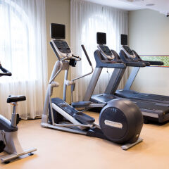 Гостиница Hampton by Hilton Samara фитнесс-зал