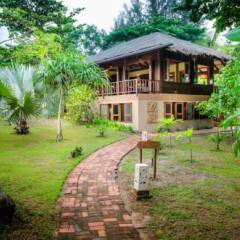 Отель Koh Jum Beach Villas фото 11