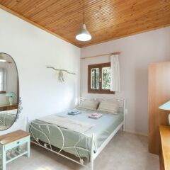 Отель Beachfront house with amazing sea view Ситония комната для гостей фото 2