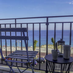 Отель Villa M.Thérèse Promenade Anglais Франция, Ницца - отзывы, цены и фото номеров - забронировать отель Villa M.Thérèse Promenade Anglais онлайн балкон