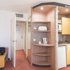 Отель Canal Suites Paris La Villette в номере