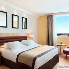 Paris Orly Airport Hotel комната для гостей