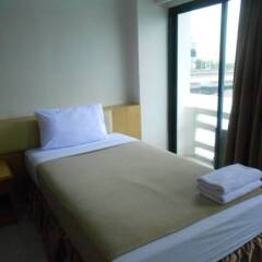 The Tower Praram 9 Hotel 3* Стандартный номер фото 13