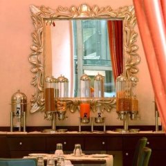 Отель Borghese Palace Art Hotel Италия, Флоренция - 1 отзыв об отеле, цены и фото номеров - забронировать отель Borghese Palace Art Hotel онлайн удобства в номере