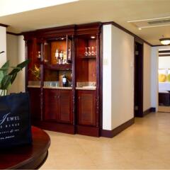 Отель Jewel Dunn's River Beach Resort & Spa, Curio Collection by Hilton интерьер отеля