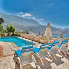 Villa Nefis by Akdenizvillam Турция, Калкан - отзывы, цены и фото номеров - забронировать отель Villa Nefis by Akdenizvillam онлайн бассейн фото 2