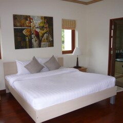 Отель BangTao Tropical Residence сейф в номере