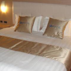 Sky 2 Hotel сейф в номере