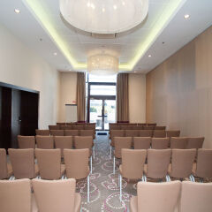 Отель Hilton Evian-les-Bains