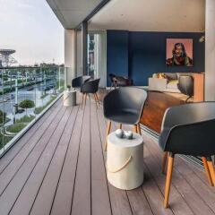 Отель Luxurious Getaway Right Across City Walk Mall Дубай фото 5
