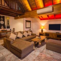 Отель Sandalwood Luxury Villas развлечения