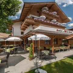 Отель Gasthof zum Wilden Kaiser бассейн